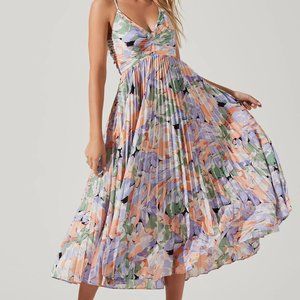mahalia floral sweetheart ruffle midi dress MABLE Sweetheart Neckline Floral Printed Midi Dress Charming Charlie